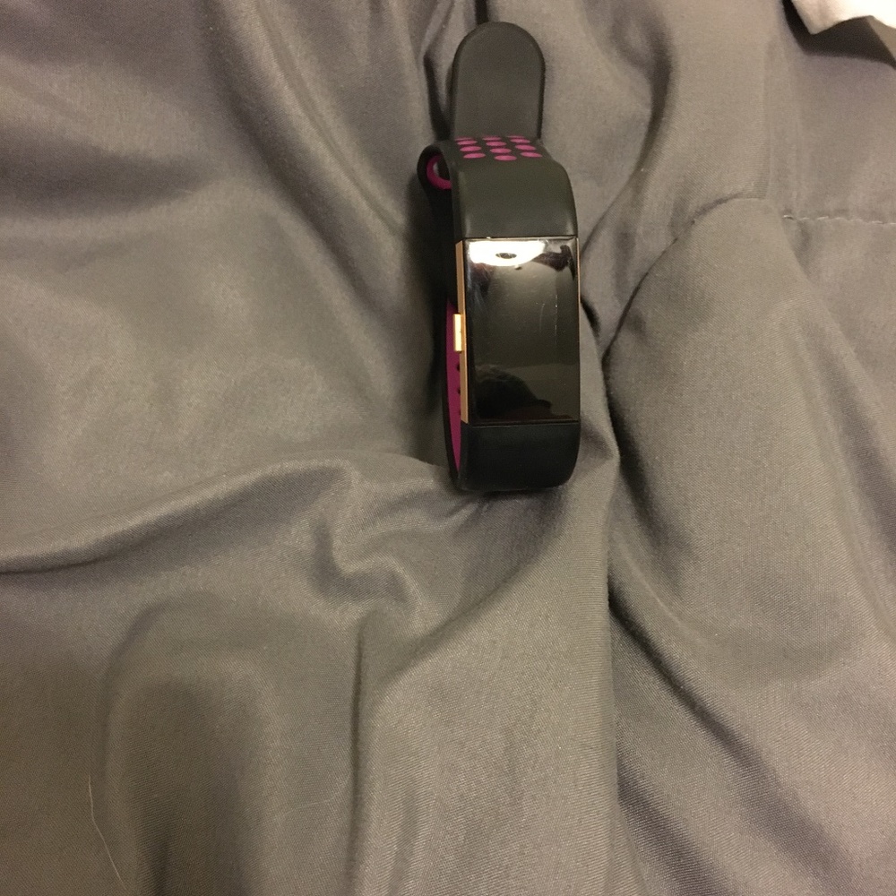 Fitbit - Picture 2 of 4